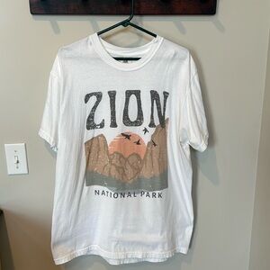 Comfort colors t shirt size large Zion National Park